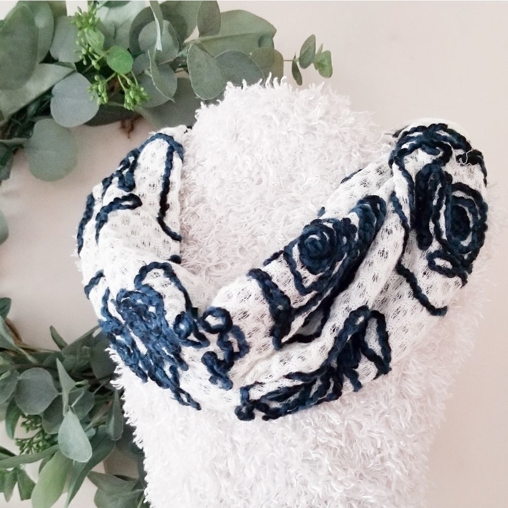 Madison 88 infinity scarf embroidered